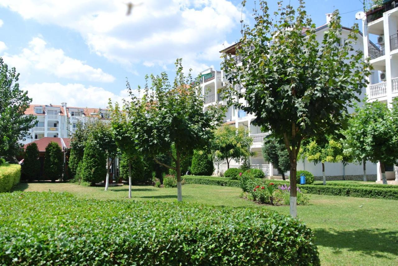 Bravo 5 Holiday Home Слънчев бряг Екстериор снимка