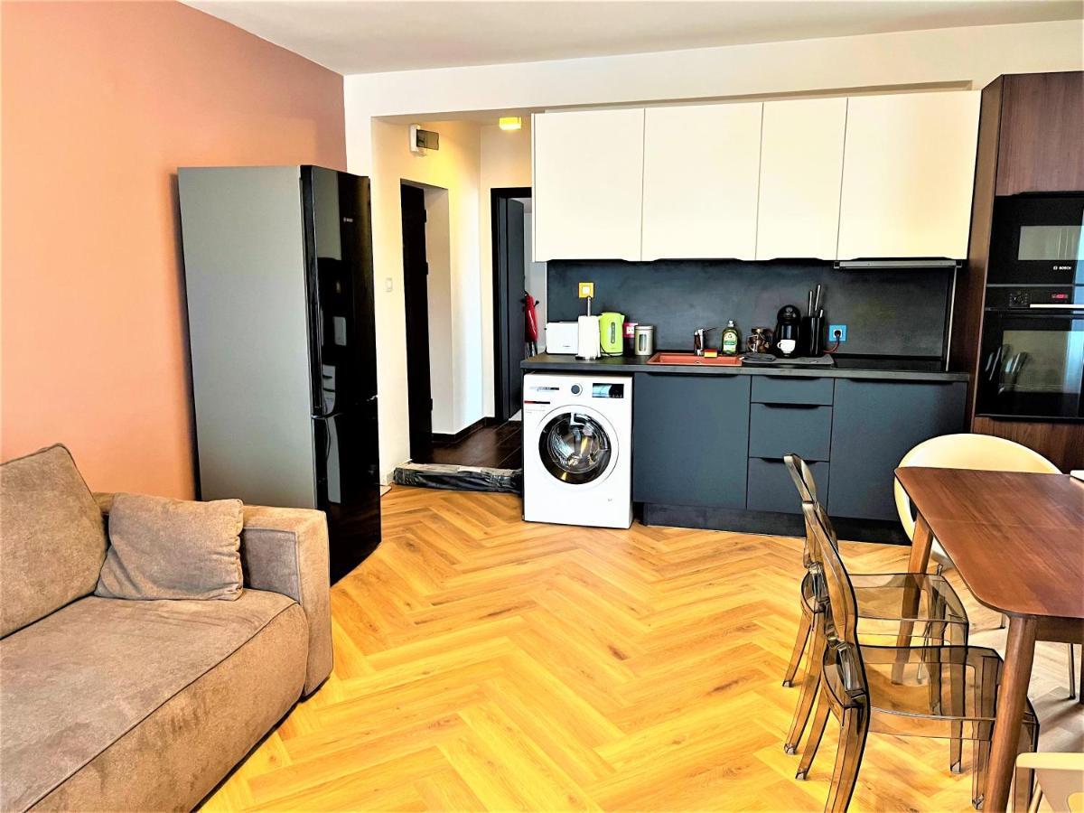 Bravo 5 Holiday Home Слънчев бряг Екстериор снимка