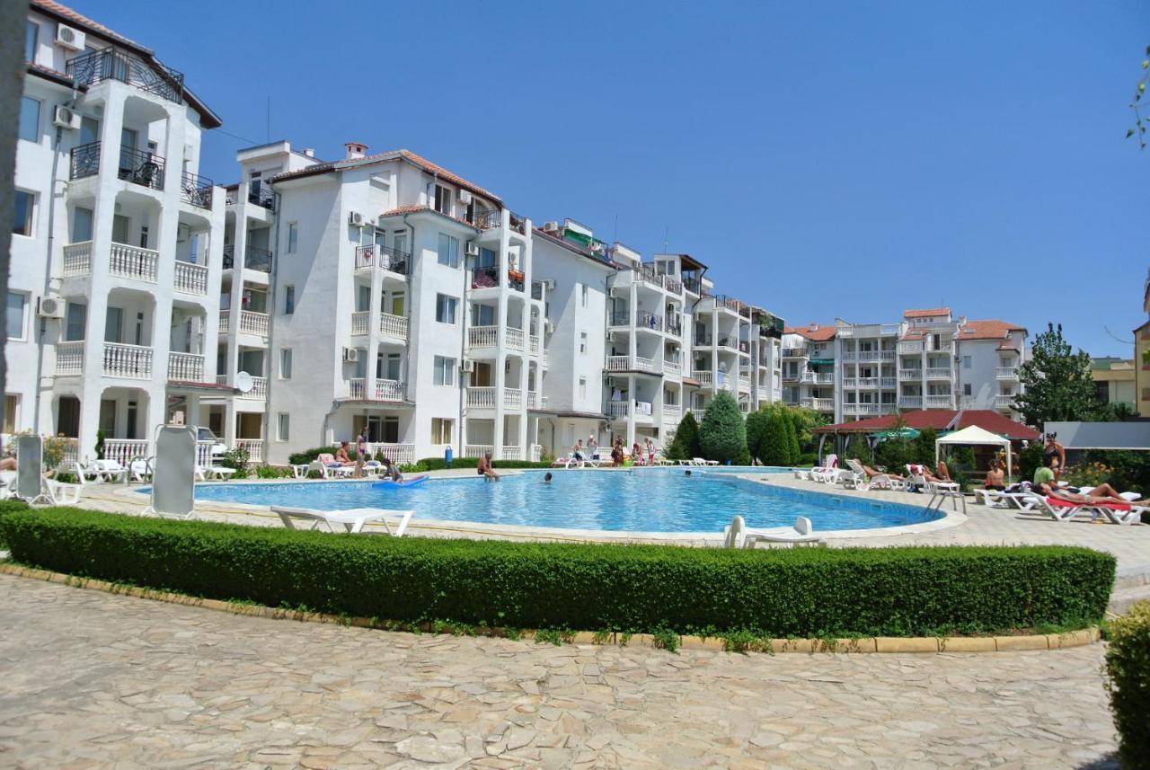 Bravo 5 Holiday Home Слънчев бряг Екстериор снимка