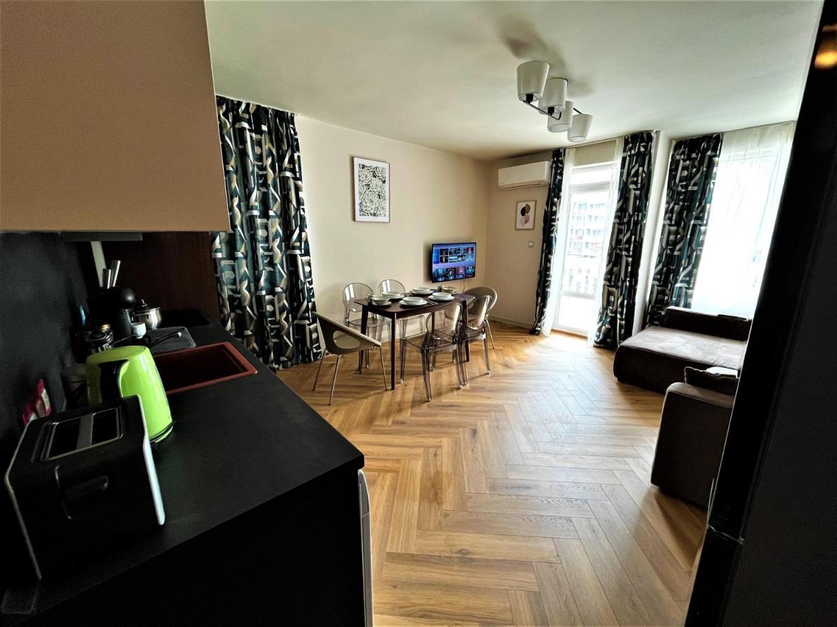 Bravo 5 Holiday Home Слънчев бряг Екстериор снимка